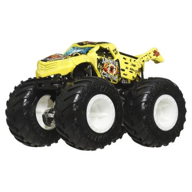 Hot Wheels, Monster Trucks, Totaled + masina Hot Wheels, scara 1:64, JCG32