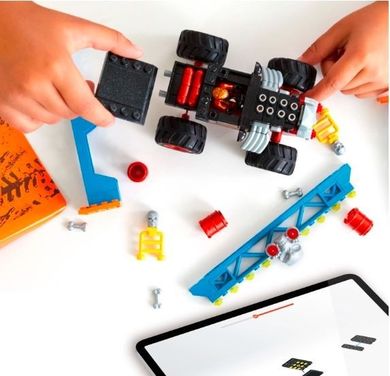 Mega Bloks, Hot Wheels Monster Trucks, Bone Shaker Crush Course, set de constructie