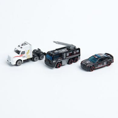 Smiki, Sevicii de interventie, Politia, set de vehicule cu accesorii
