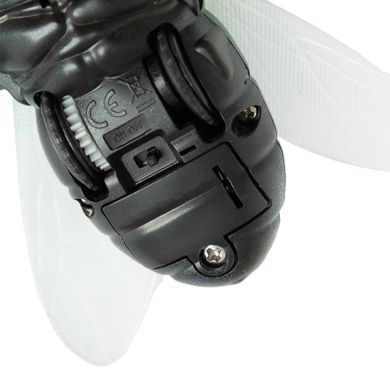 Smiki, Tech-Bot Nature, musca cu telecomanda