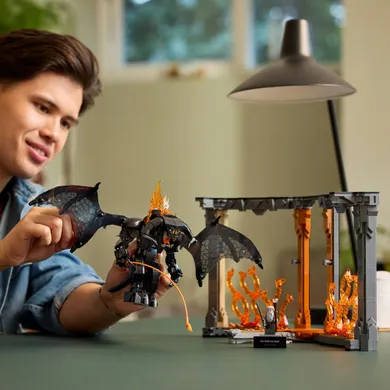 LEGO Icons, Stapanul inelelor: Diorama pentru biblioteca cu un Balrog, 10367