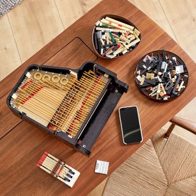 LEGO Ideas, Pian, 21323