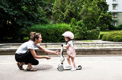 Scoot & Ride, Highwaykick 1, vehicul fara pedale si trotineta 2 in 1, Ash