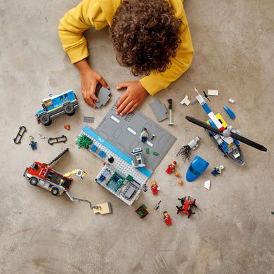 LEGO City, Politia in urmarire la banca, 60317