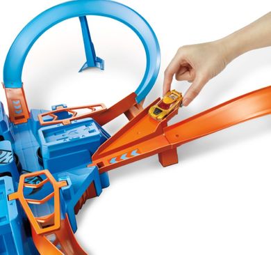 Hot Wheels, Criss Cross Crash Intersection Collision, set de joaca cu masina