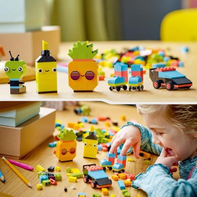 LEGO Classic, Distractie creativa cu neoane, 11027