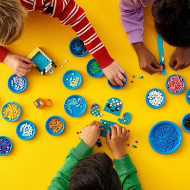 LEGO DOTS, O multime de DOTS, 41935