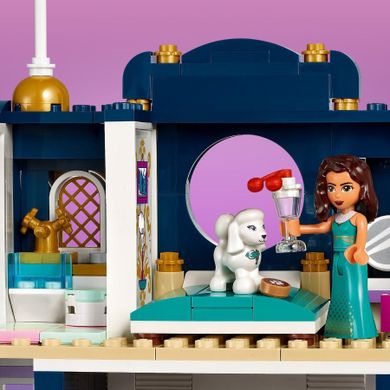 LEGO Friends, Grand Hotel in orasul Heartlake, 41684