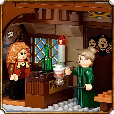 LEGO Harry Potter, Vizita in satul Hogsmeade, 76388