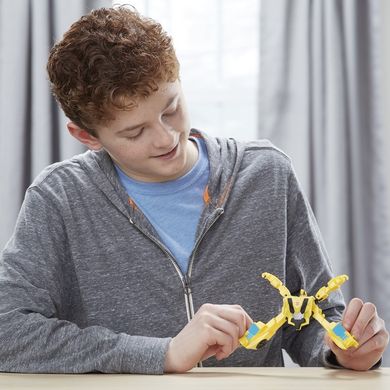 Transformers, Cyberverse 1-step, Bumblebee, figurina, 12 cm