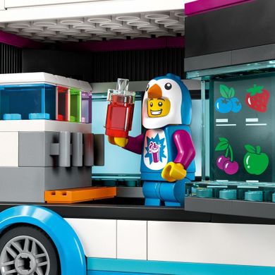 LEGO City, Camioneta-pinguin cu granita, 60384