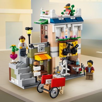 LEGO Creator, Restaurantul cu taietei din centrul orasului, 31131