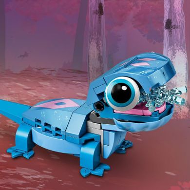 LEGO Disney Frozen, Personaj construibil Bruni Salamandra, 43186