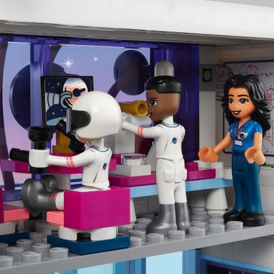 LEGO Friends, Academia spatiala a Oliviei, 41713