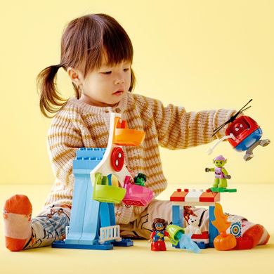 LEGO DUPLO, Omul Paianjen si amicii: aventura in Parcul de distractii, 10963