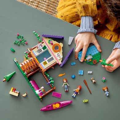 LEGO Friends, Casa din padure, 41679