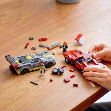 LEGO Speed Champions, Masina de curse Chevrolet Corvette C8.R si 1968 Chevrolet Corvette, 76903