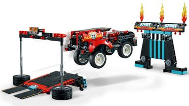 LEGO Technic, Camion si motocicleta pentru cascadorii, 42106