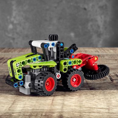 LEGO Technic, Mini CLAAS XERION, 42102