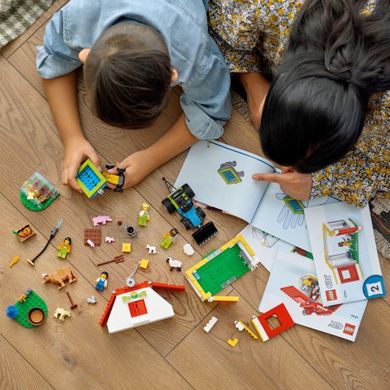 LEGO City, Hambar si animale de ferma, 60346