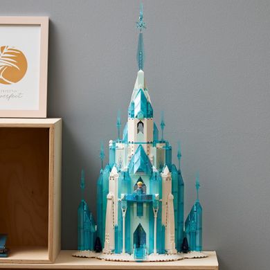 LEGO Disney Frozen, Castelul de gheata, 43197