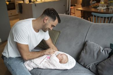 Motherhood, Paturica de infasat cu insertie din cocos, Pink Splashes