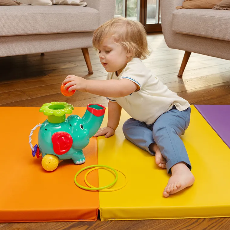 Smiki, lansator de bile elefantel, jucarie interactiva