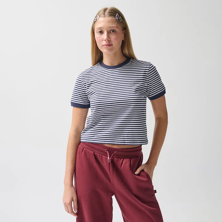 Tricou cu imprimeu in dungi si croiala crop NOWEAR