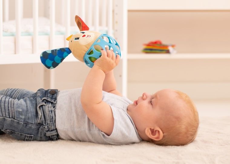 Balibazoo, Catelus, minge zornaitoare