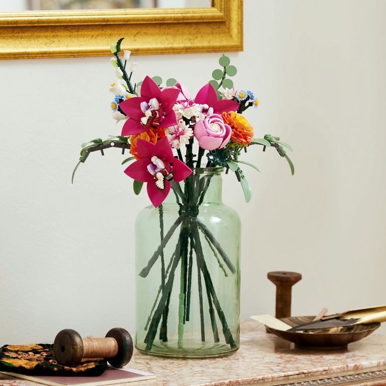 LEGO Botanicals, Frumos buchet de flori roz, 10342