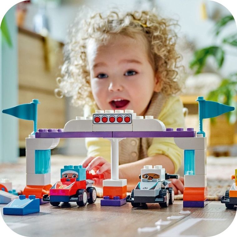 LEGO DUPLO, Echipa F1: Masini si piloti de curse, 10445