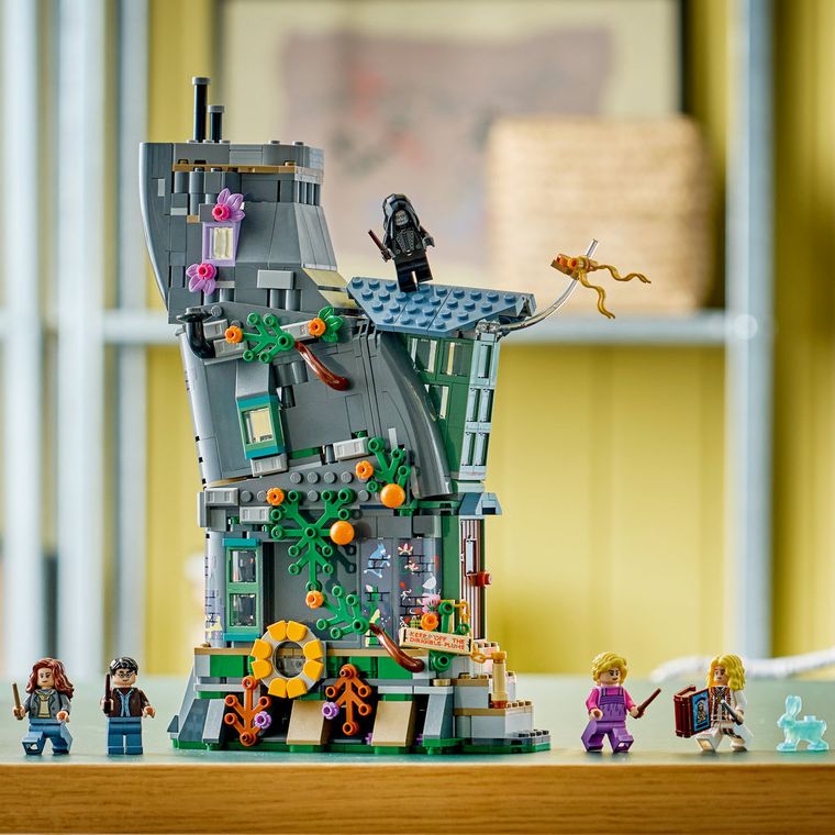 LEGO Harry Potter, Casa Lunei Lovegood, 76467