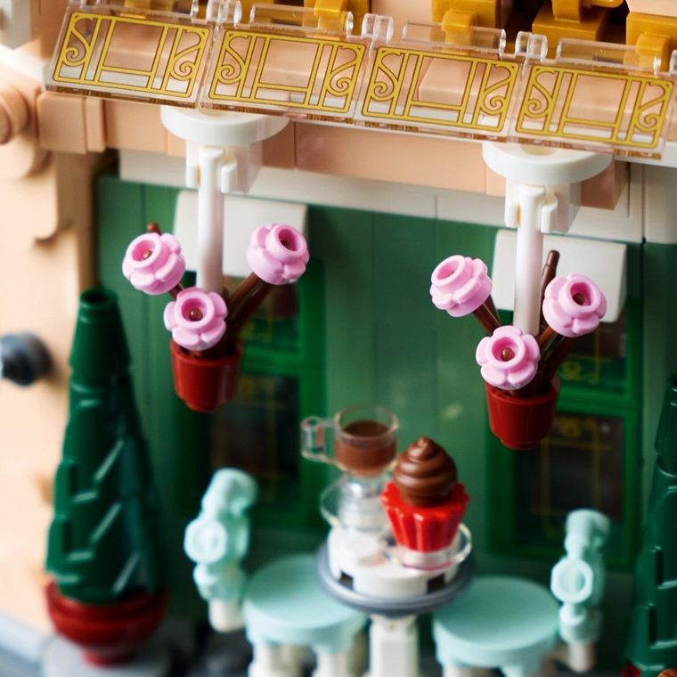 LEGO Icons, Cafenea frantuzeasca, 10362