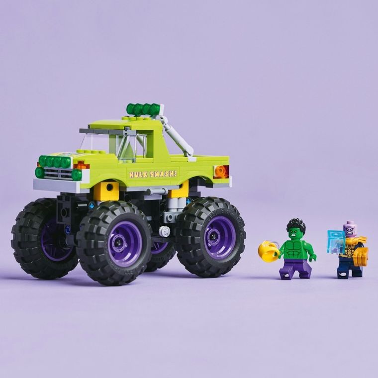 LEGO Marvel, Hulk in vehicul de teren contra lui Thanos, 76312