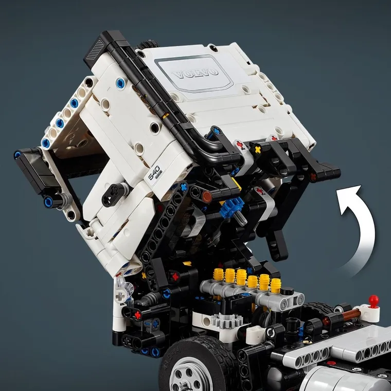 LEGO Technic, Camionul FMX si excavatorul electric EC230 de la Volvo, 42175
