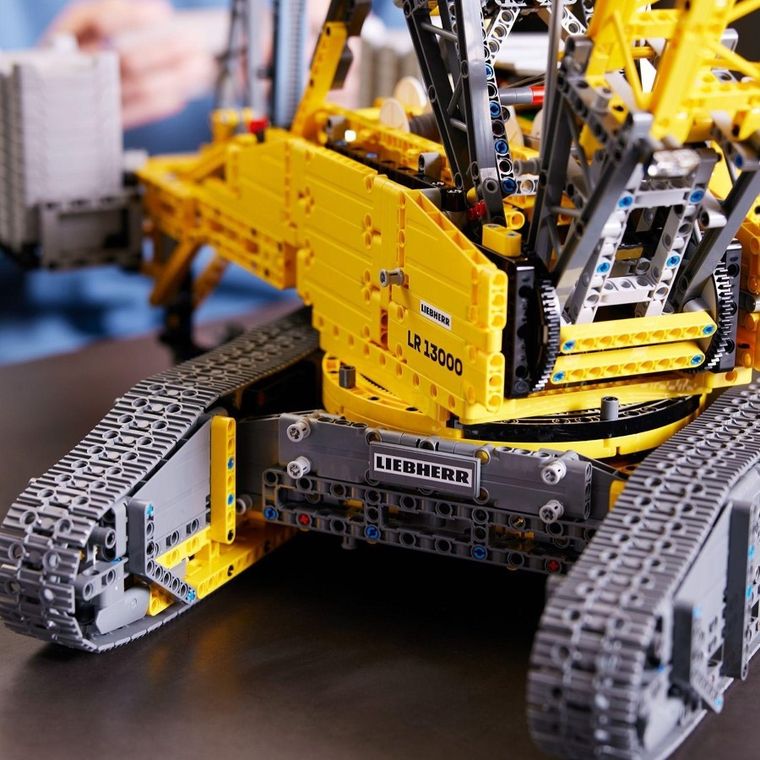 LEGO Technic, Macara pe senile Liebherr LR 13000, 42146 - smyk.ro
