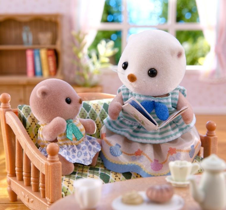 Sylvanian Families, Surorile vidrelor de mare in vacanta, set cu figurine, 5804