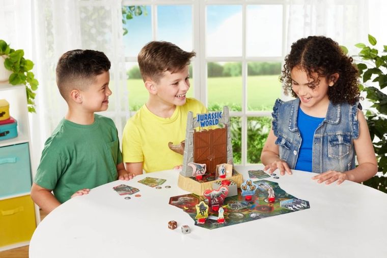 Jurassic World, Rex Panic, joc de familie