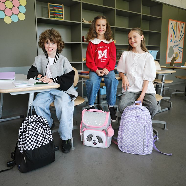 Kayokki, ghiozdan, 1 compartiment, carouri, alb-negru