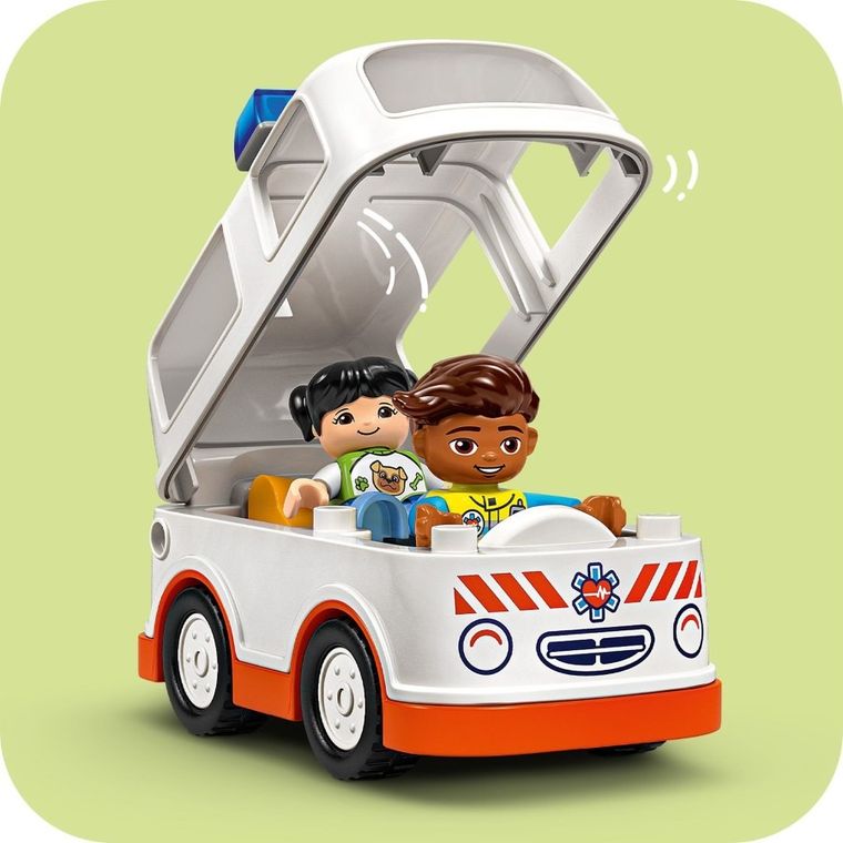 LEGO DUPLO, Ambulanta si sofer, 10447