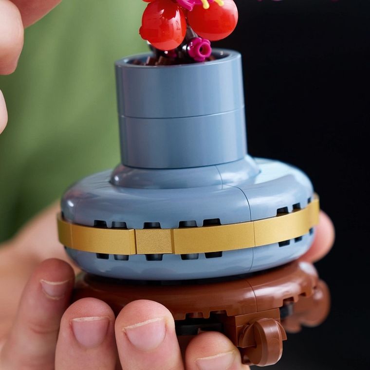 LEGO Icons, Flori de prun, 10369