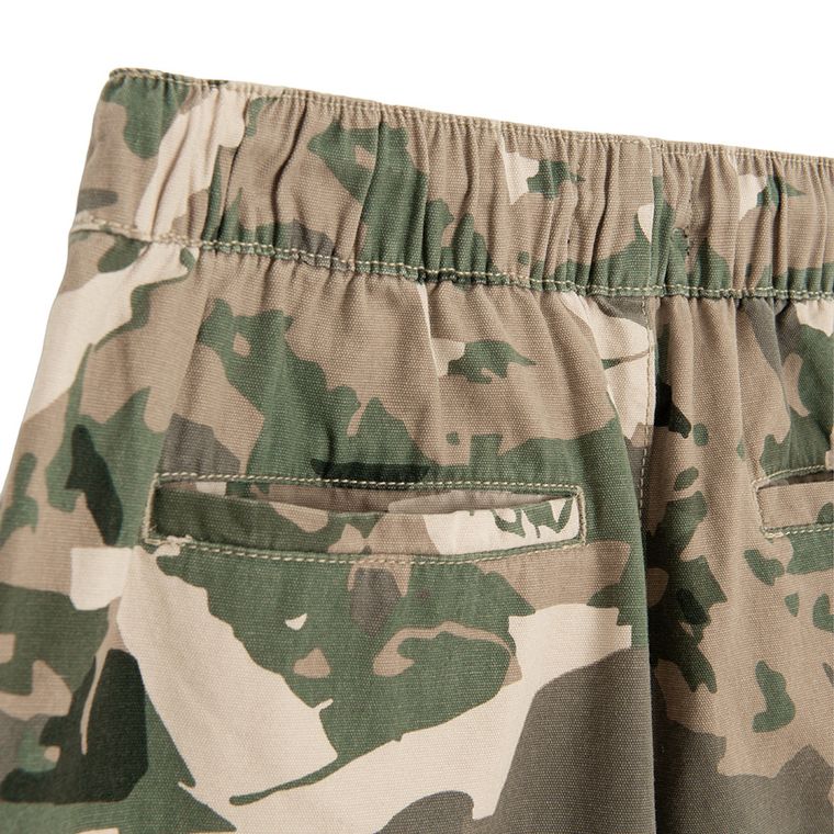 Pantaloni scurti cu model camuflaj si croiala baggy unisex NOWEAR