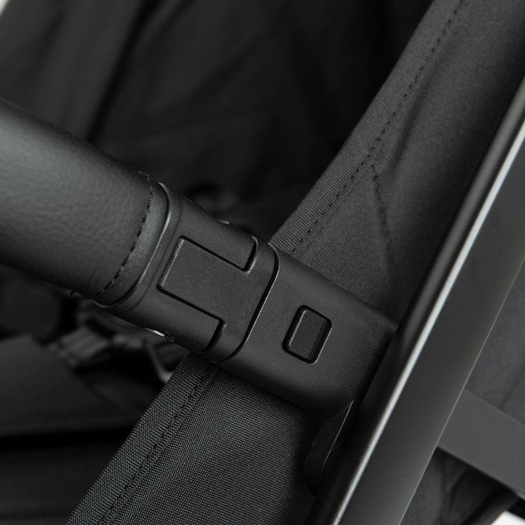 Smiki, Wind, carucior sport, negru