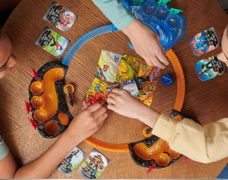 Bakugan 3.0, Training Set, Titanium Dragonoid, set de joaca