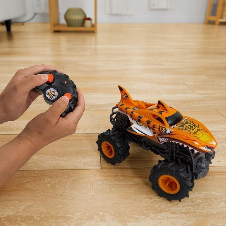 Hot Wheels, Monster Trucks Tiger Shark, masina cu telecomanda, scara 1:24