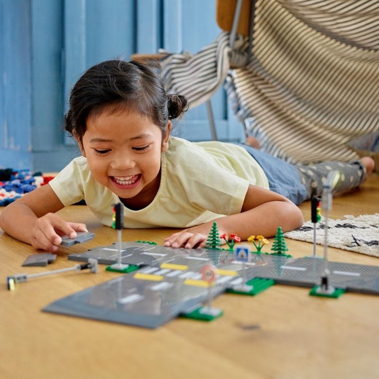 LEGO City Community, Placi de drum, 60304