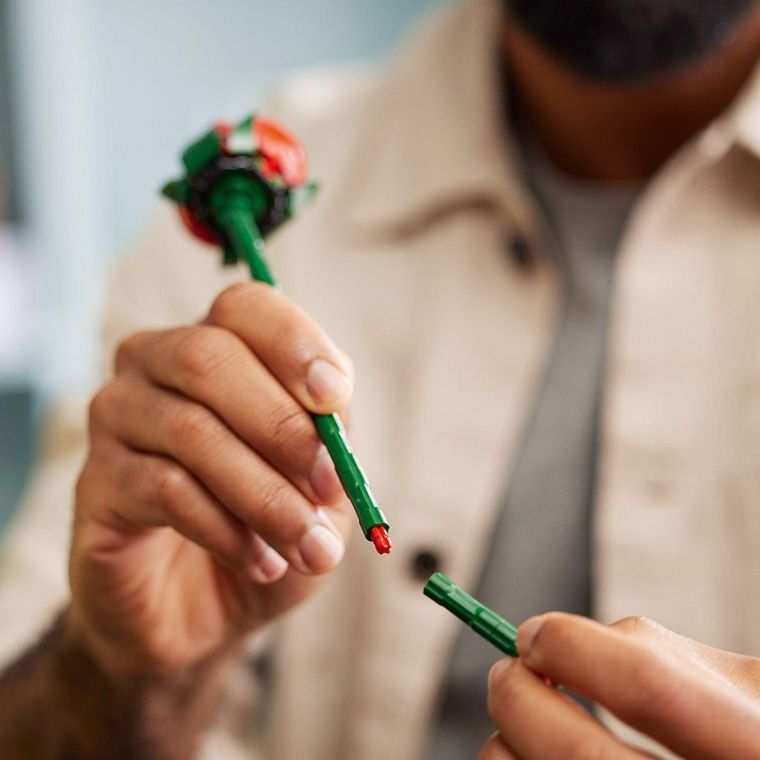 LEGO Icons, Buchet de trandafiri, 10328