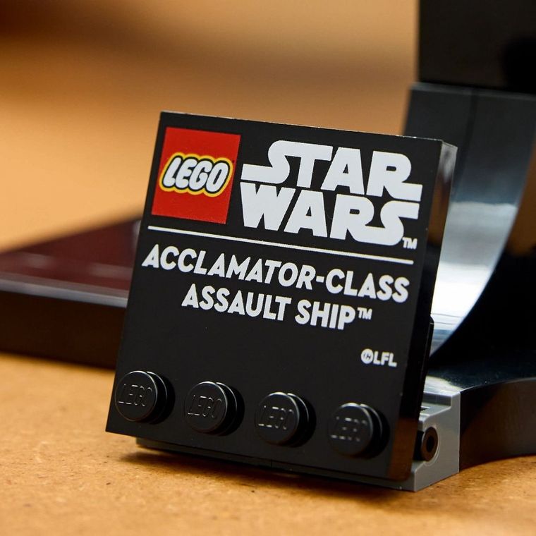 LEGO Star Wars, Nava de asalt din clasa Acclamator, 75404