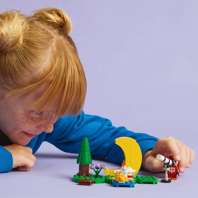 LEGO Animal Crossing, Observarea stelelor cu Celeste, 77053