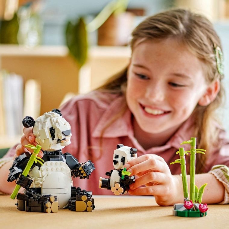 LEGO Creator, Animale salbatice: Familia de ursi panda, 31165